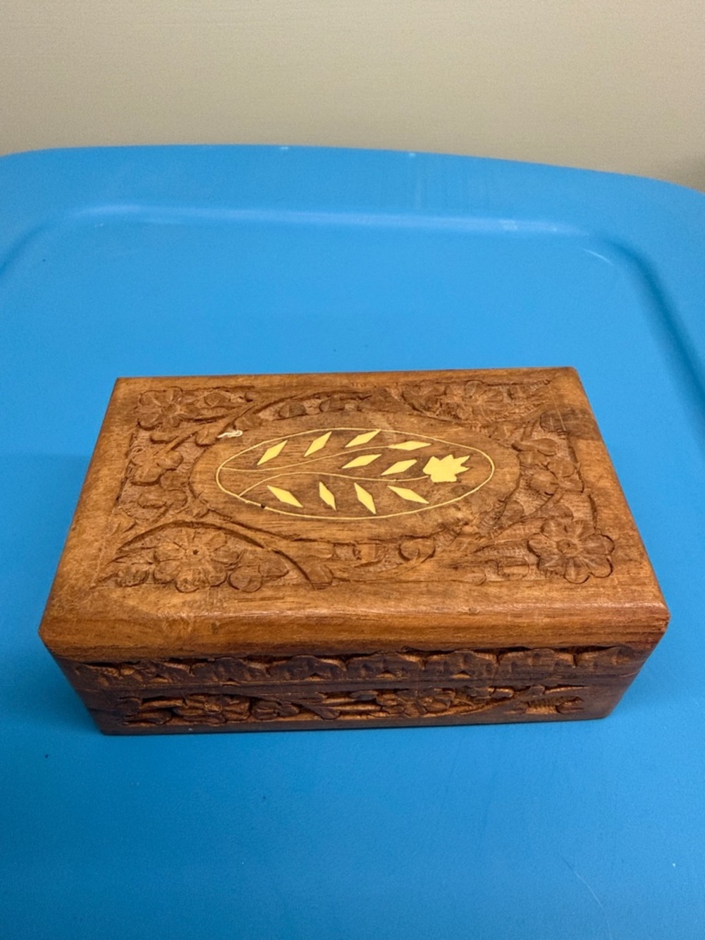 Vintage Wooden Keepsake Box with Inlaid Leaf Accent Made in India